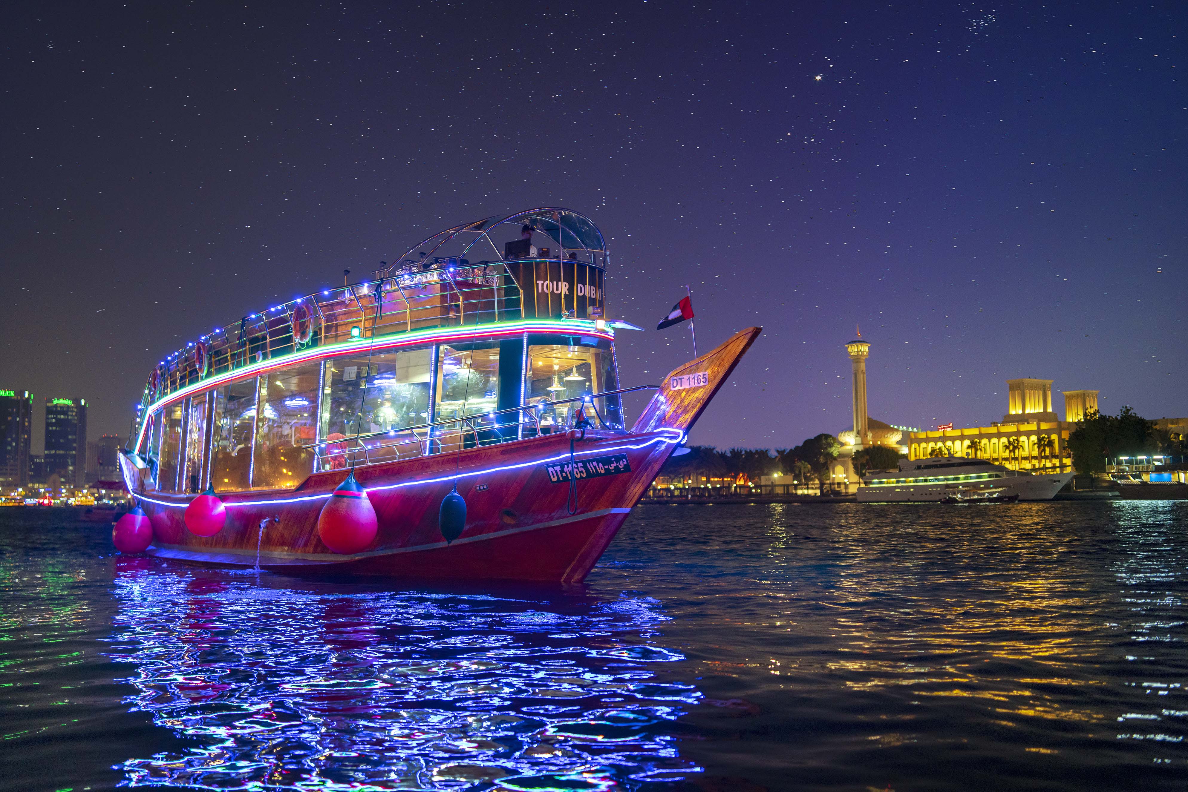 Transit tour with Dhow cruise